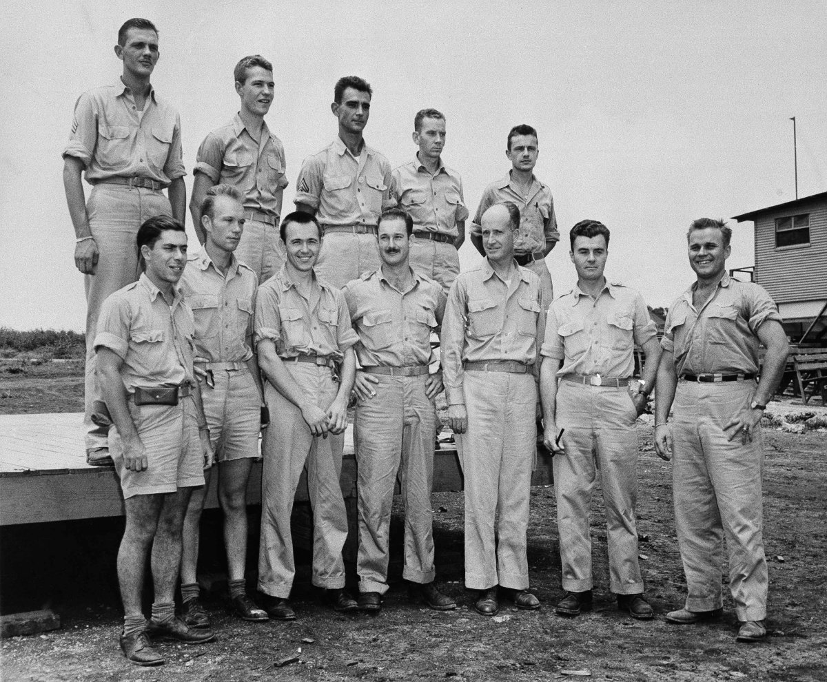 A tripulação do Enola Gay depois de soltar a bomba atômica em Hiroshima, em 1945