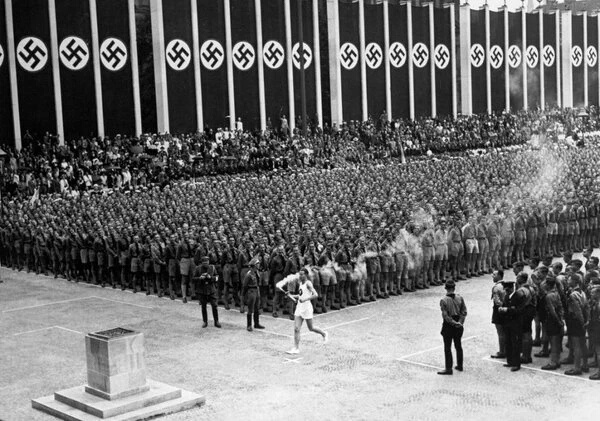 Chama Olímpica chegando em Berlim, 1936