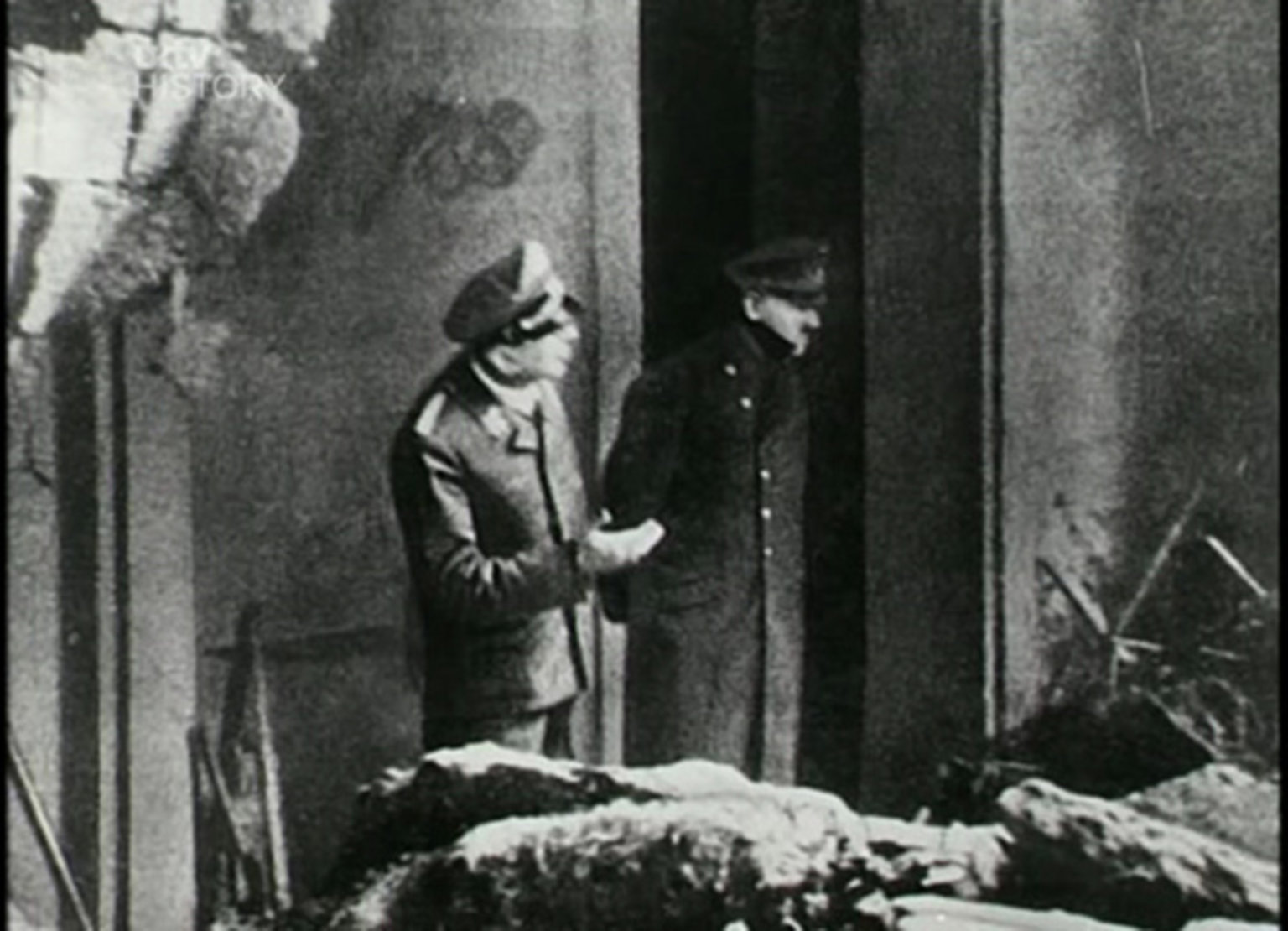 A última foto de Adolf Hitler que se tem notícia, tirada em 1945