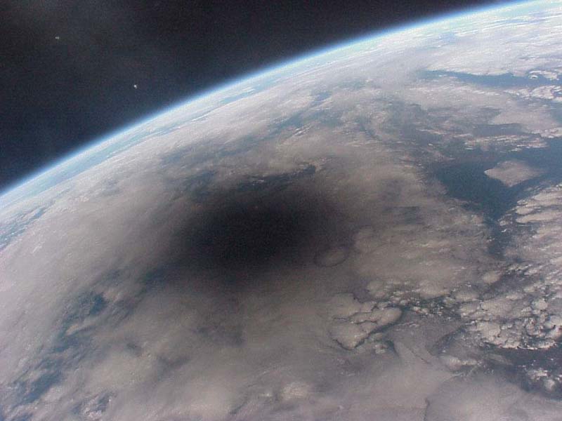 Um eclipse visto do espaço