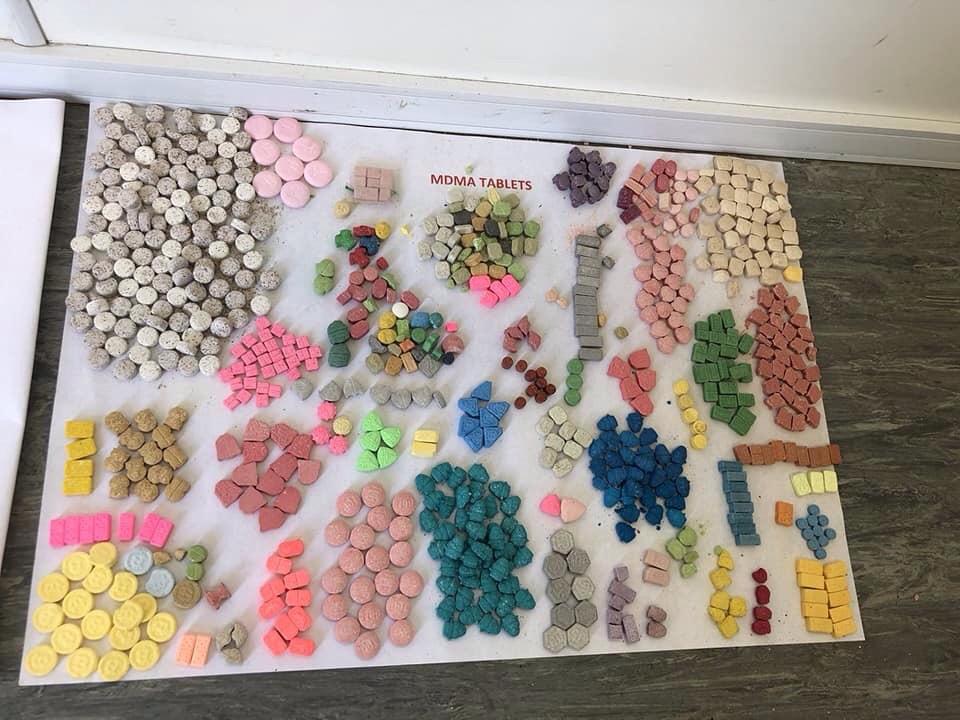 Comprimidos de ecstasy confiscados no Leeds Festival 2018, na Inglaterra