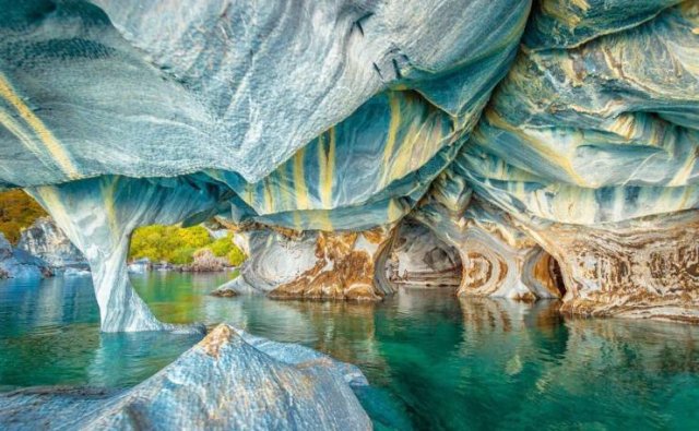 Cavernas de mármore na Patagônia, Chile