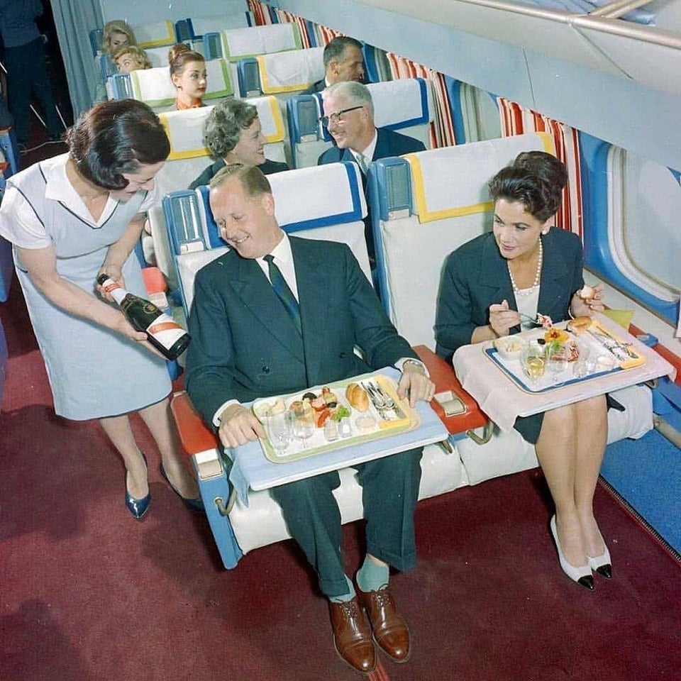 Primeira classe da Swissair, por volta de 1960.