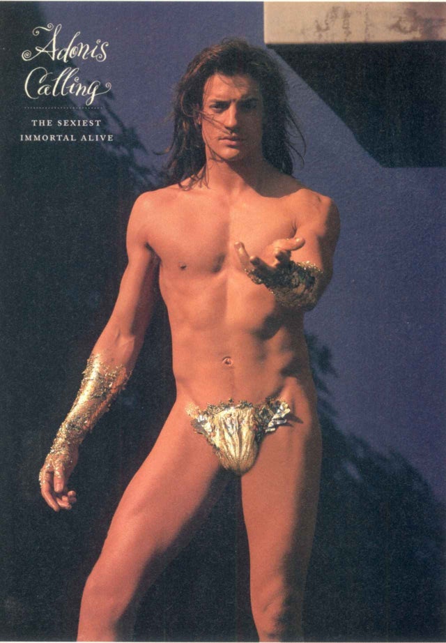 Ator Brandan Fraser, eleito o homem mais sexy do mundo, na década de 1990.