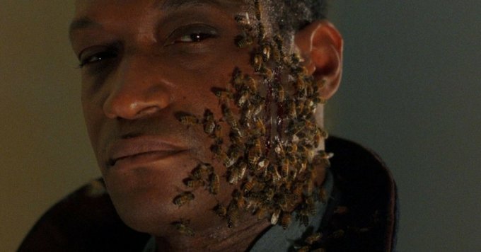 Em 'Candyman' (1993), Tony Todd negociou uma taxa de US$ 1 milpara cada vez que uma abelha o picasse. Ele saiu US$ 23 mil mais rico.