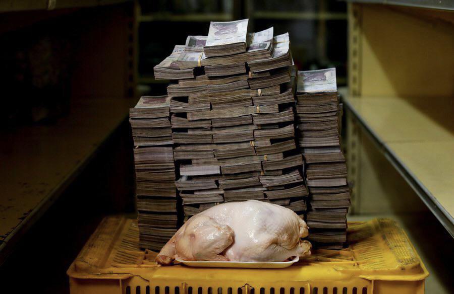 14.600.000 bolívares, a quantidade de dinheiro que você precisa para comprar um frango na Venezuela.