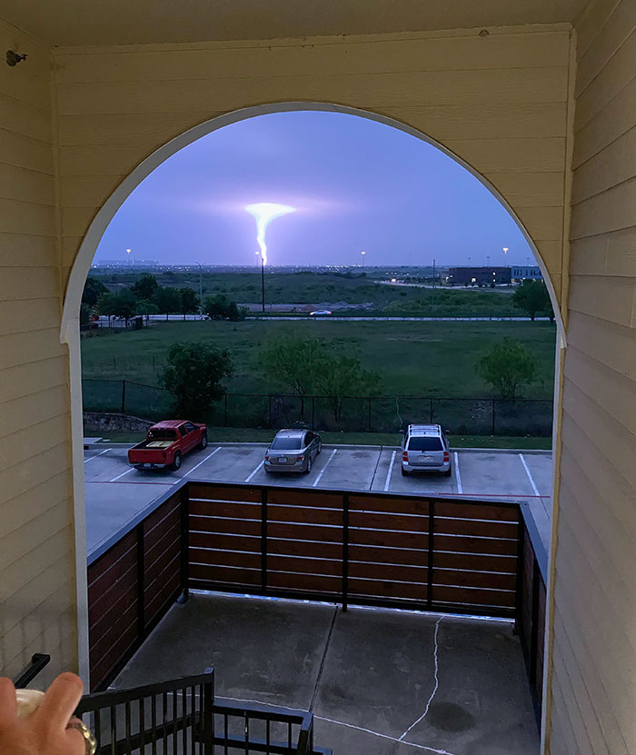 Relâmpago destacando um tornado - Fort Worth, Texas, EUA