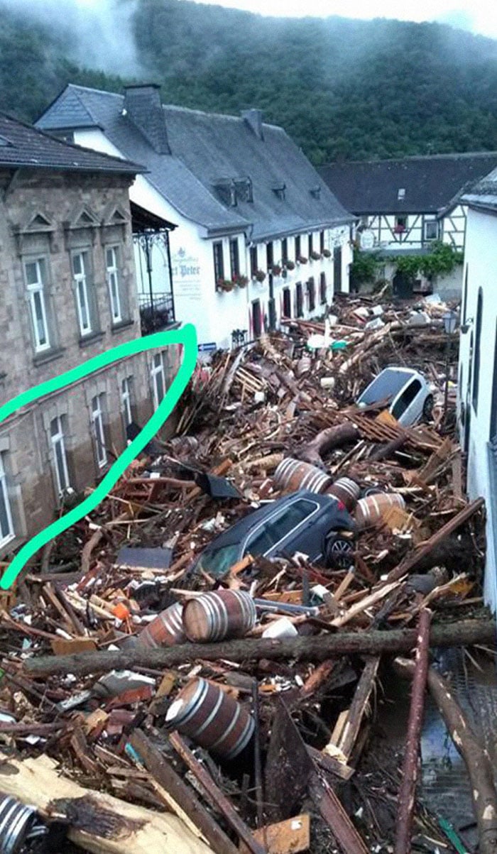 Vila alemã devastada por inundação