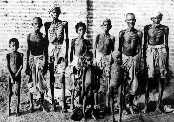 Homens e crianças indianos durante a onde de fome que se abateu sob regime do governo britânico - 1866.