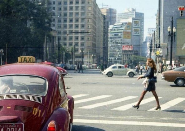 CUm ensolarado dia normal em São Paulo, 1970.