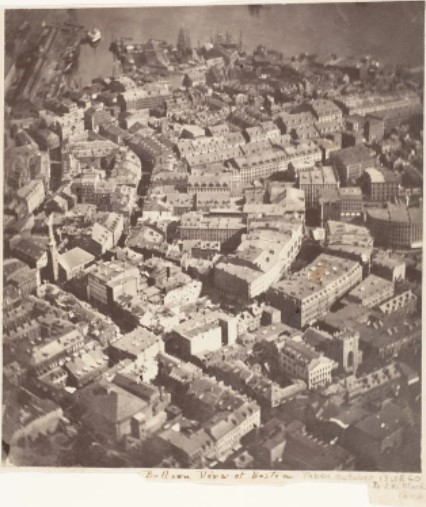 Vista de balão em Boston, 1860, a primeira fotografia aérea registrada.