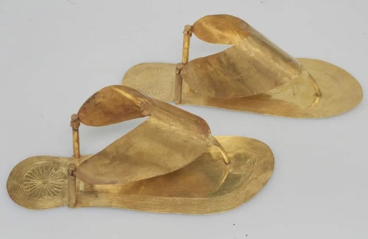 Sandálias de ouro do Egito - 1479 aC