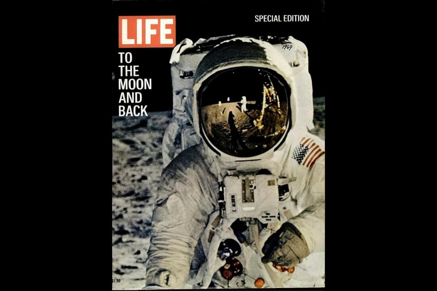 Agosto de 1969 foi histórico para a humanidade e para a revista Time. A edição especial da revista estampou a imagem do primeiro homem a pisar na Lua, três semanas após o episódio. 