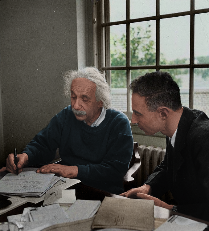 J. Robert Oppenheimer e Albert Einstein, 1947
