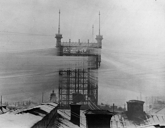Antiga torre telefônica em Estocolmo, Suécia, com aproximadamente 5500 linhas telefônicas - 1890
