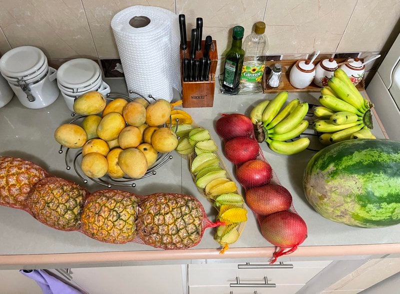 O equivalente a US$ 10 em frutas no Equador.