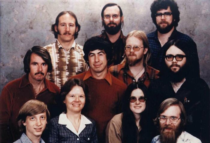 Equipe da Microsoft em 7 de dezembro de 1978. Bill Gates está no canto inferior esquerdo.