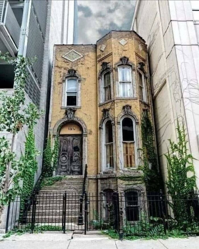 Uma casa abandonada em Chicago foi construída em 1888