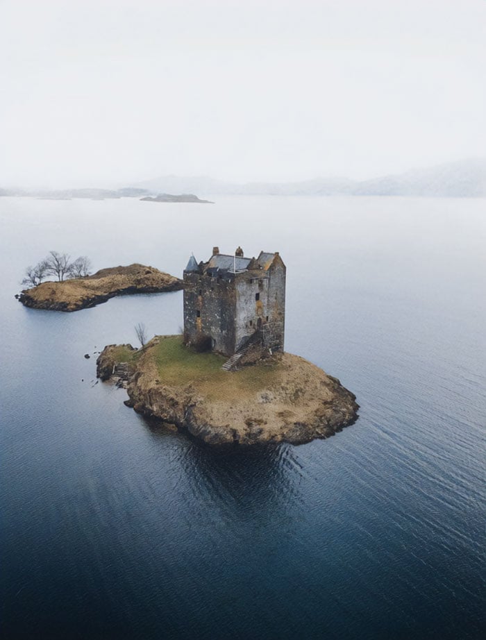 castelo abandonado do século XIV na Escócia